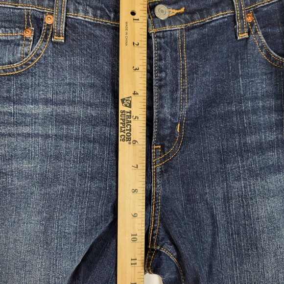 Levis Boyfriend Jeans Women's 32 Waist Cropped Distressed Dark Wash NEW - Picture 7 of 10